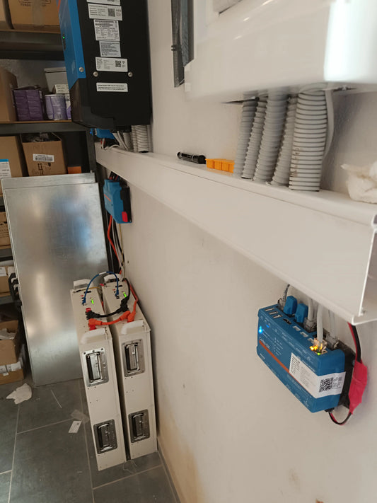 Victron Multiplus 10kW πλήρες πακέτο μπαταριών 45kWh