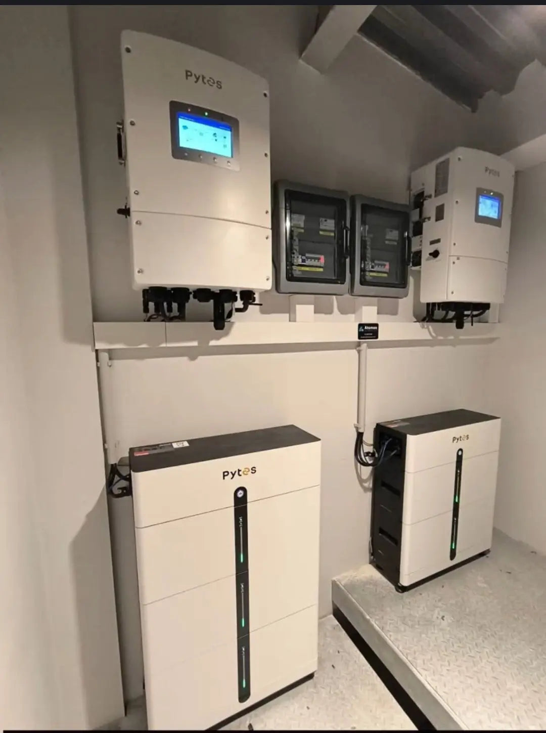 Solis υβριδικό φωτοβολταϊκό σύστημα 15kW Net Billing επιχείρηση